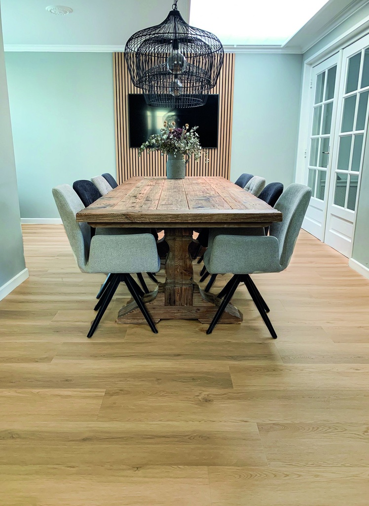 Gelasta Artline Register (extra mat) 2302 Natural gelegd in een interieur