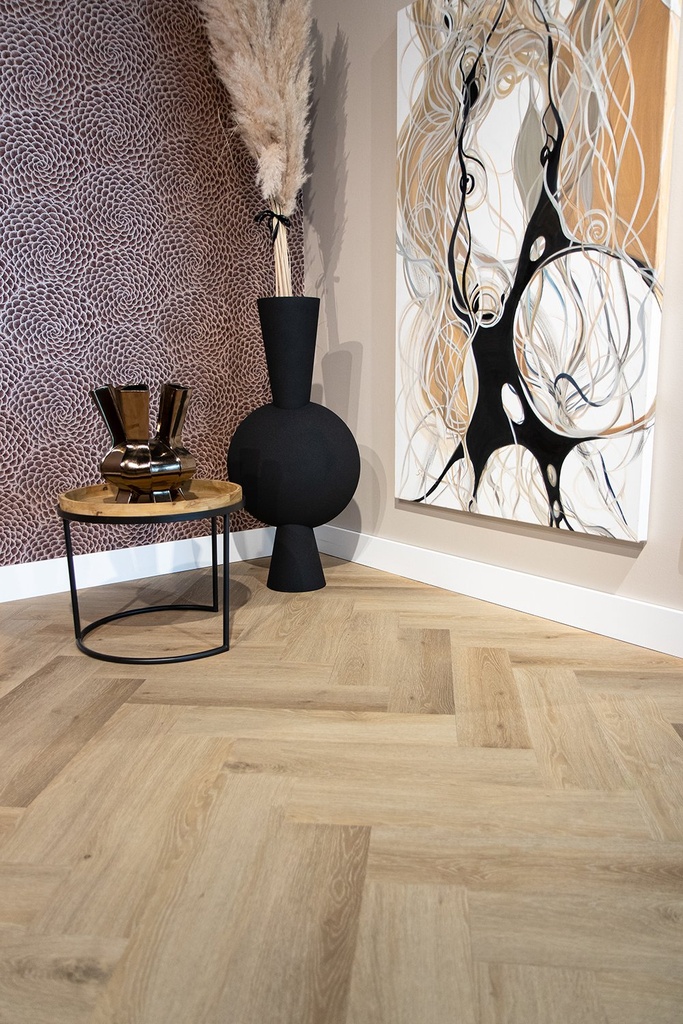 Gelasta Artline Visgraat 1249 Supreme Desert gelegd in een interieur