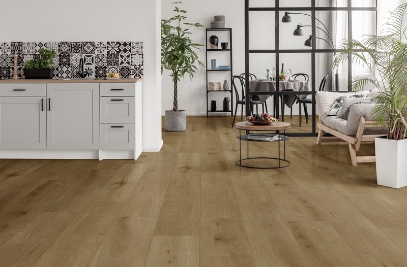 Gelasta Callisto 4102 (dryback) Natural Oak gelegd in een interieur