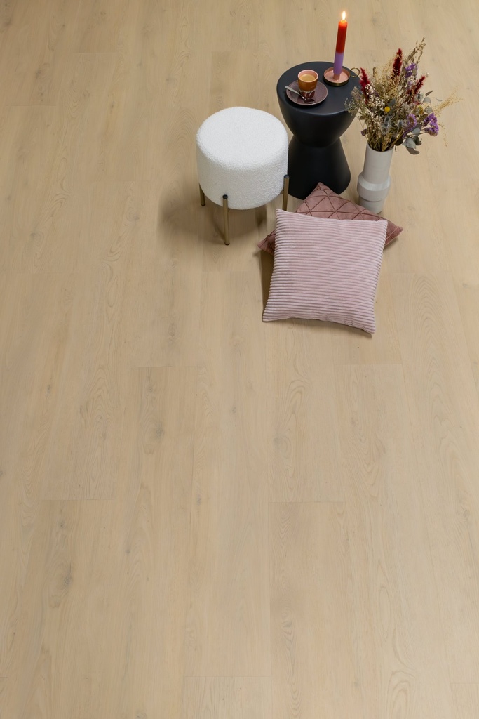 Mystiq 2801 (rigid click) Beige gelegd in een interieur
