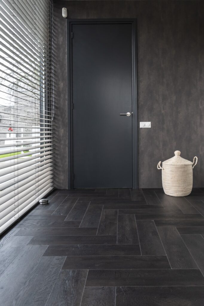 Sense VLN950 walvisgraat plak PVC gelegd in een interieur