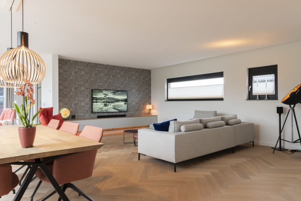 Sense VLN955 walvisgraat plak PVC gelegd in een interieur