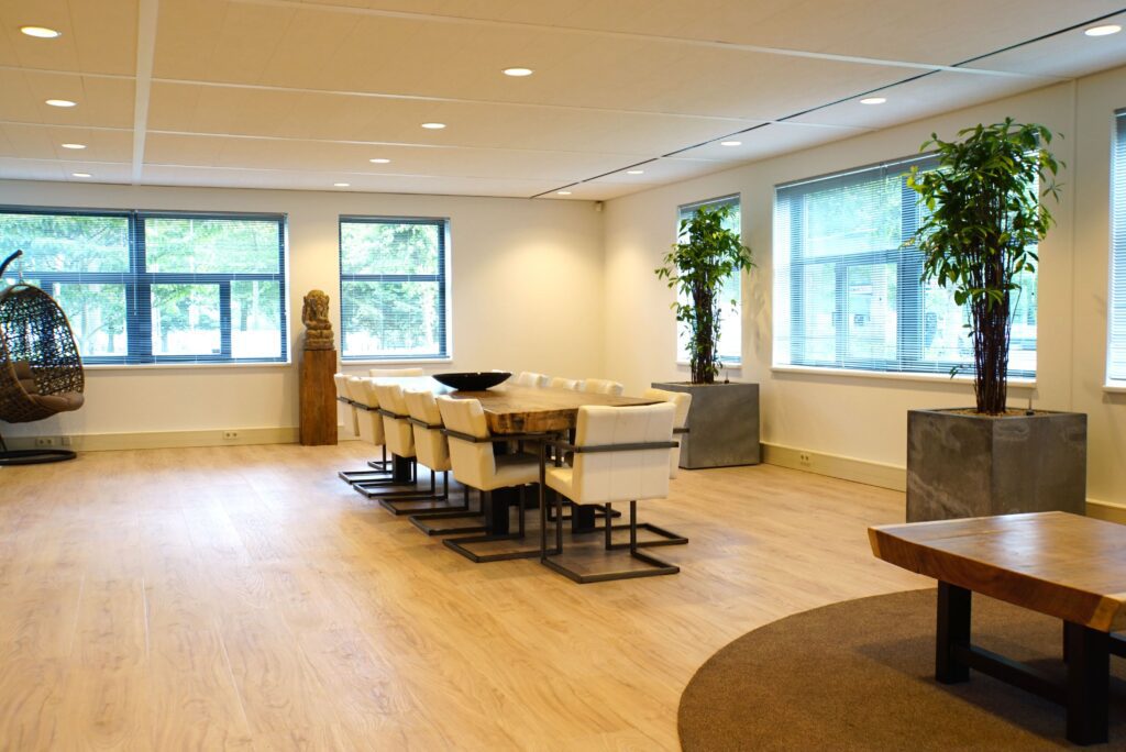 Sense P760 plank plak PVC gelegd in een interieur