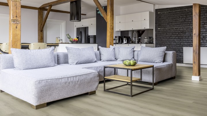 Sense H935 plank SPC klik PVC gelegd in een interieur