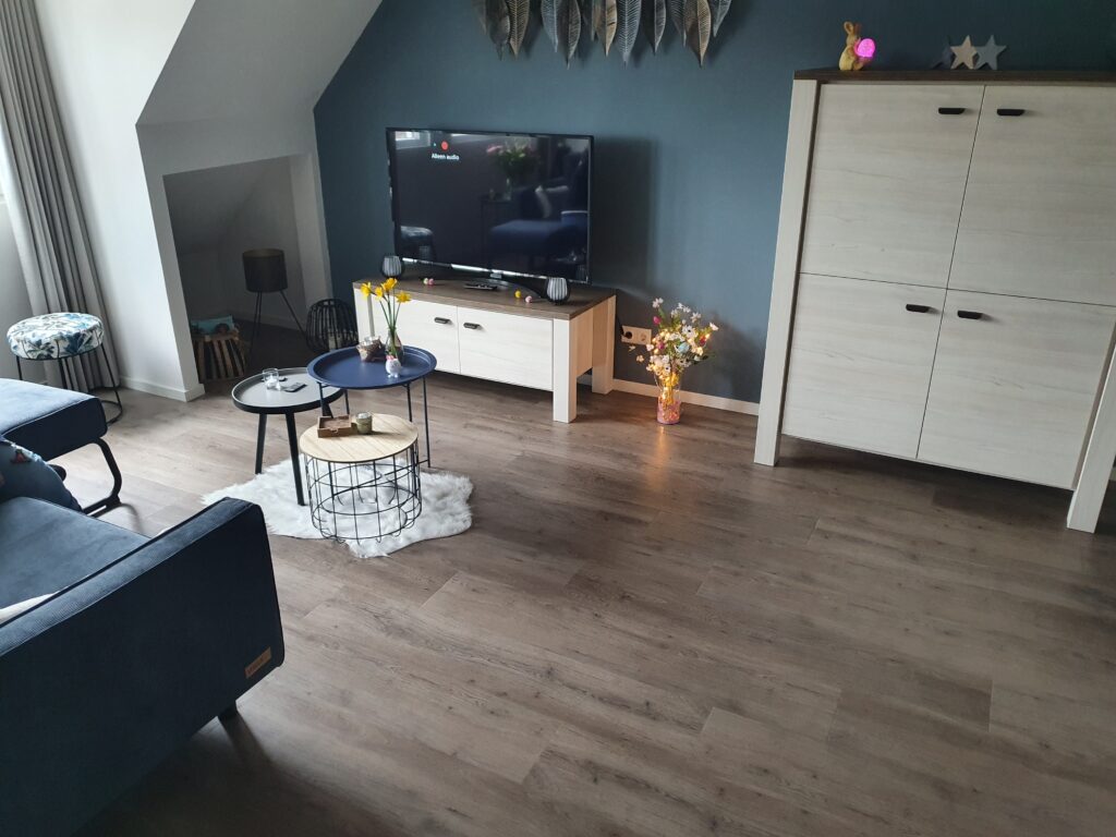[P290] Sense P290 plank plak PVC - sfeerbeeld