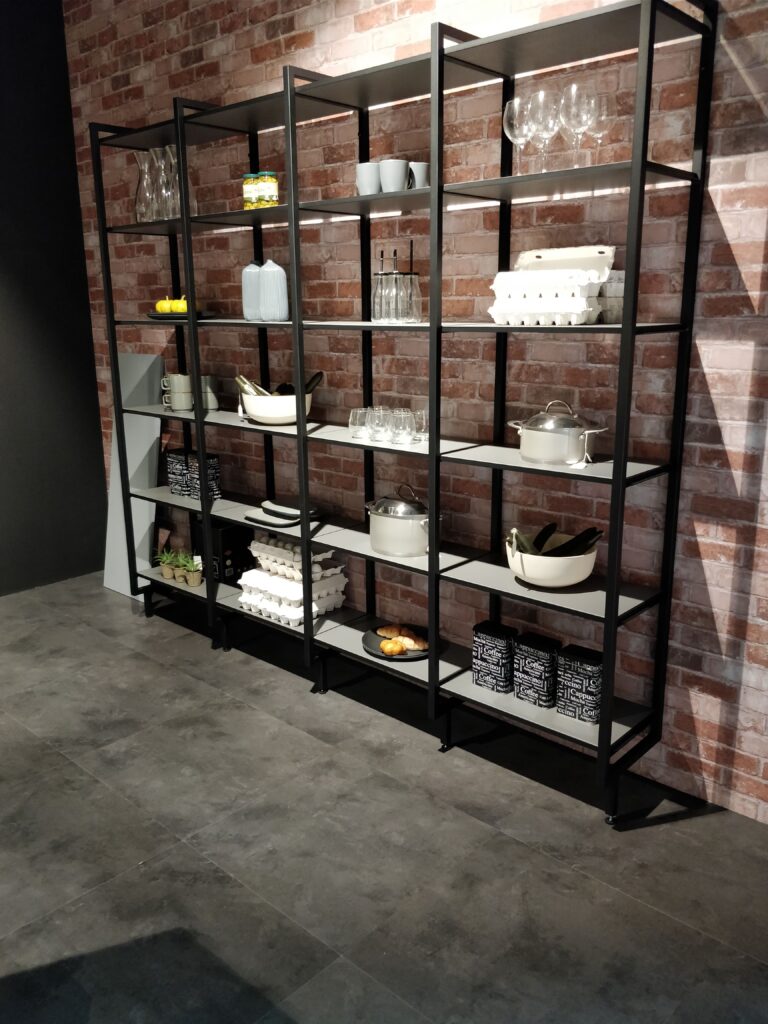 Sense W801 tegel SPC klik PVC gelegd in een interieur