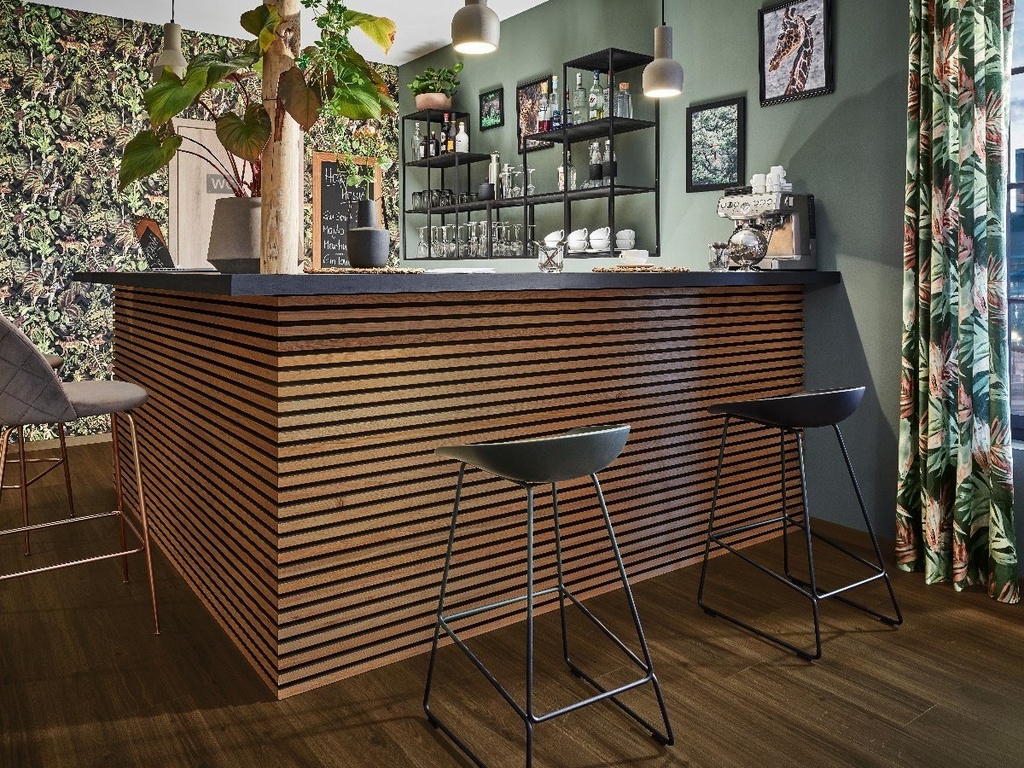 JOKA PARO Akustik PAS310 2400x600mm Eik Bruin Olie + Zwart Vlies | Pak à 2,88m² (1)