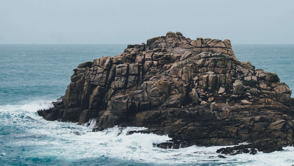 Pro Sharon 2 annie-spratt-JsOK6ko9SUo-unsplash-min
