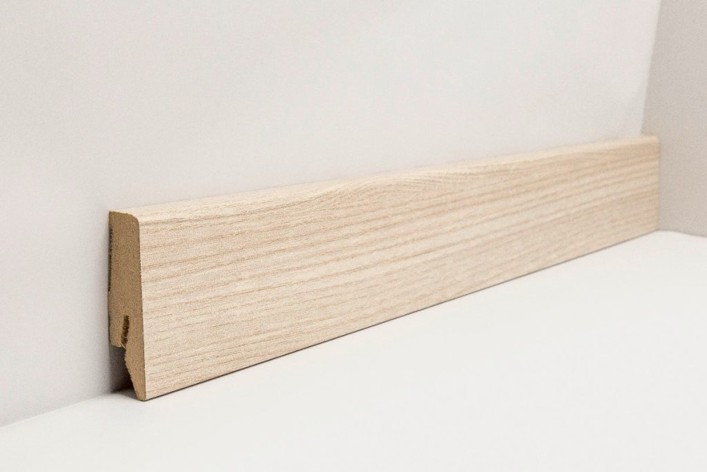 JOKA Plint 18x58mm folie (FO) profiel #660 FO8860 FO EI04 2400x18x58mm