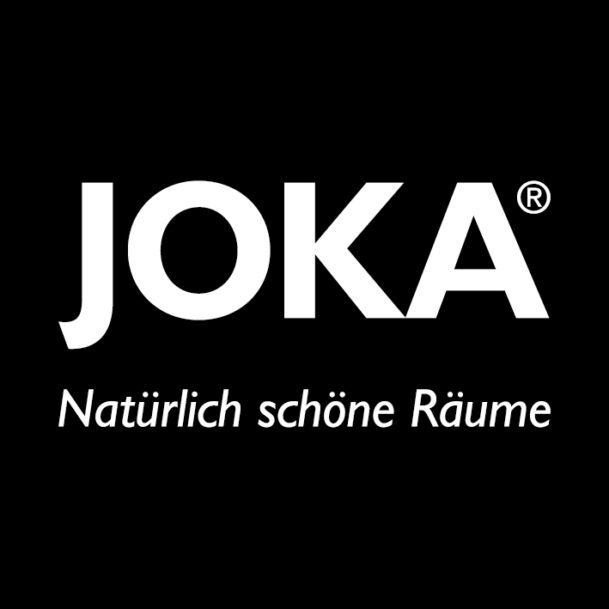 JOKA – Hoogwaardige vloeroplossingen voor elk interieur JOKA is een toonaangevend Duits merk dat bekendstaat om zijn duurzame en stijlvolle vloerbedekkingen. Het assortiment omvat onder andere parket, laminaat, PVC, vinyl, kurk en linoleum vloeren, die zowel geschikt zijn voor particuliere woningen als commerciële ruimtes. Deze vloeren combineren esthetiek met functionaliteit, zijn onderhoudsvriendelijk en dragen bij aan een gezond binnenklimaat. Naast harde vloeren biedt JOKA ook een uitgebreide collectie tapijten aan. Deze tapijten zijn ontworpen met aandacht voor comfort en duurzaamheid, en zijn beschikbaar in diverse kleuren en structuren om aan verschillende interieurwensen te voldoen. Met JOKA kies je voor kwaliteit, innovatie en een breed scala aan vloeroplossingen die bijdragen aan een aangename en stijlvolle leefomgeving