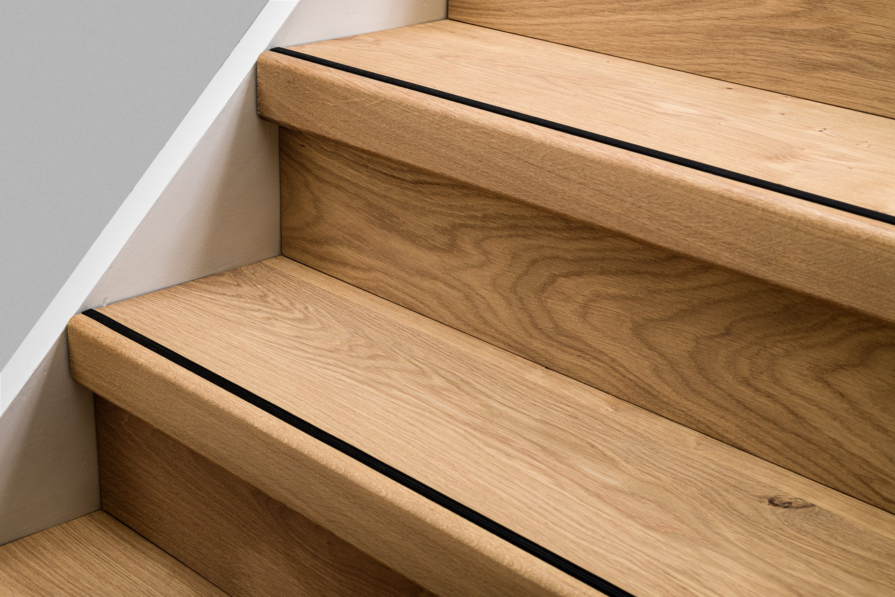 Natuurlijk Hout. Per trede215 €